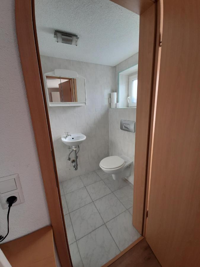 Biberach-Riss-Zimmer-Frei, Einzel-Zimmer Bad Kueche Birkenhard 外观 照片