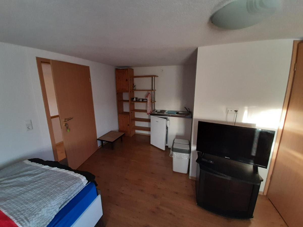 Biberach-Riss-Zimmer-Frei, Einzel-Zimmer Bad Kueche Birkenhard 外观 照片