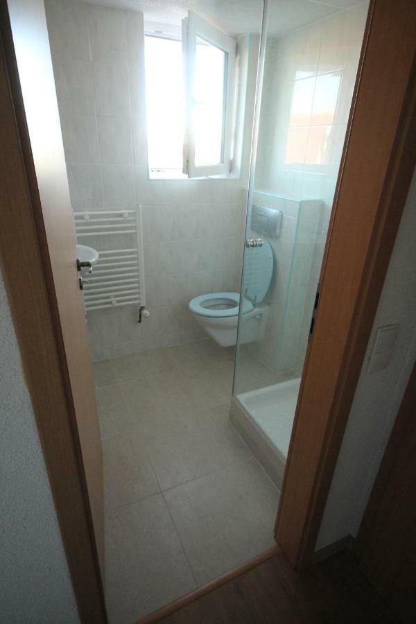 Biberach-Riss-Zimmer-Frei, Einzel-Zimmer Bad Kueche Birkenhard 外观 照片